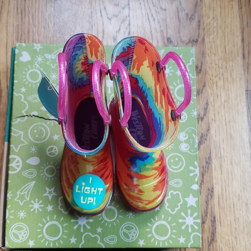 NIB Kids Tie Dye Rain Boot Light Up Western Chief Toddler Size 5